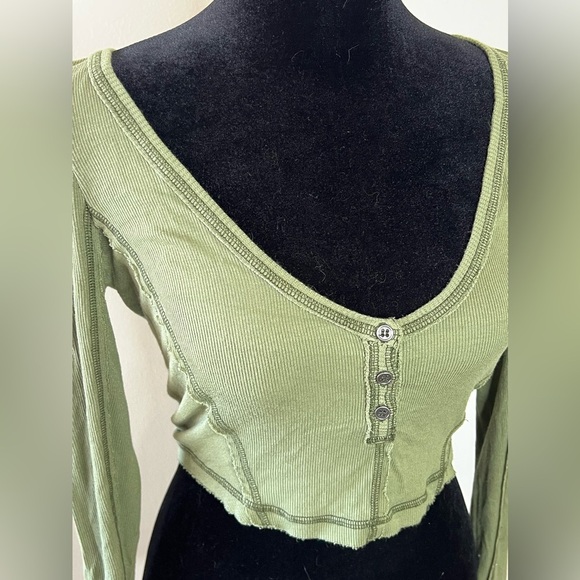 Urban outfitters Out from under cropped scoop neck henley long sleeves small EUC - Picture 3 of 6